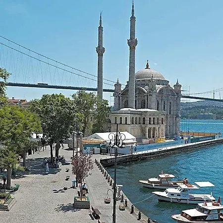 The Bosphorus Hotell 3*