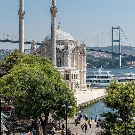 The Bosphorus Hotel Istanboel