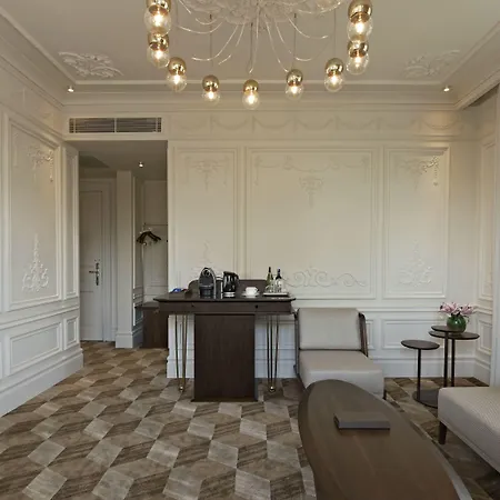 The Bosphorus Hotel Istanboel